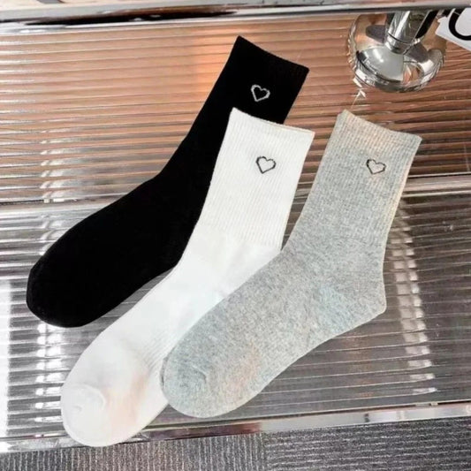 Kadın 6 Çift Premium Kalite Kalp Detaylı Tenis Çorap Siyah Beyaz Gri