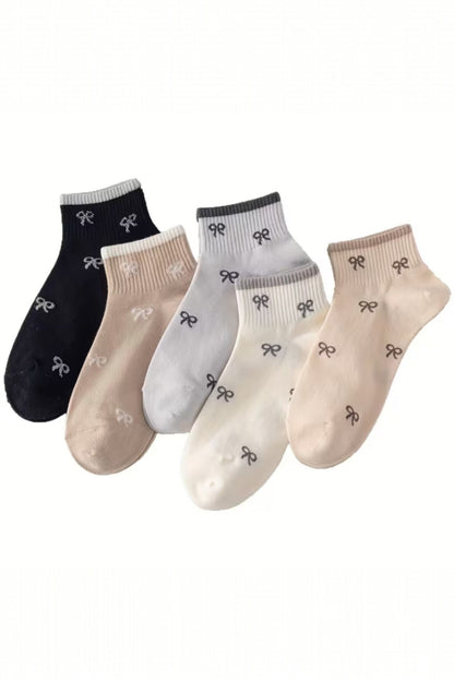 Kadın 5 Çift Premium Kalite Mini Kurdale Desenli Sevimli Kısa Kolej Ayak Bileği Çorabı