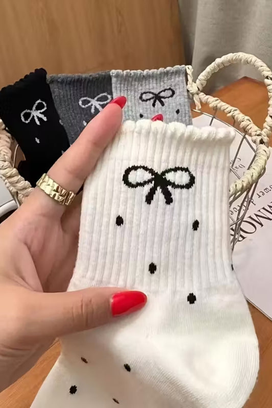 Kadın 4 Çift Kurdale ve Puantiye Desenli Günlük Kullanıma Uygun Japon Tarzı Kolej Çorap