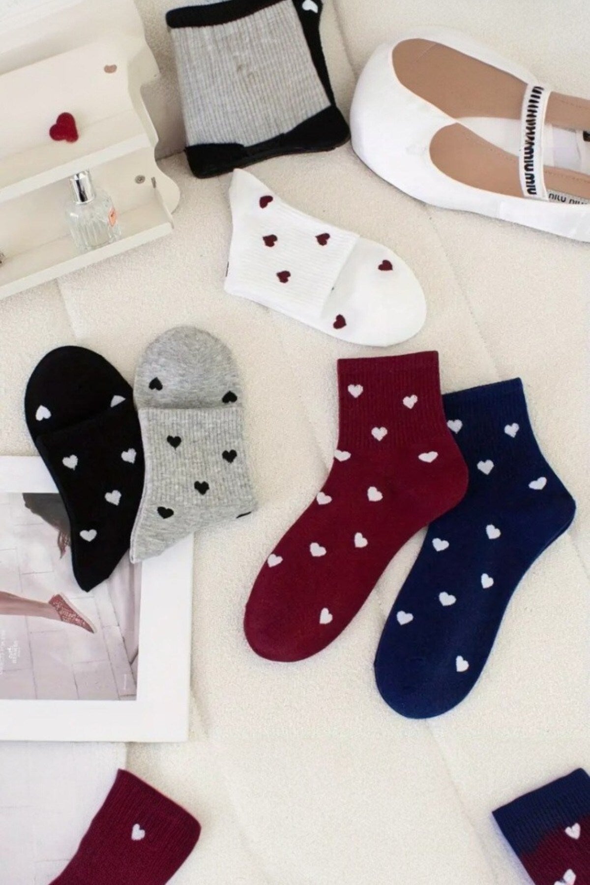 Kadın 5 Çift Premium Kalite Minimal Kalp Desenli Kısa Kolej Çorap Çok Renkli