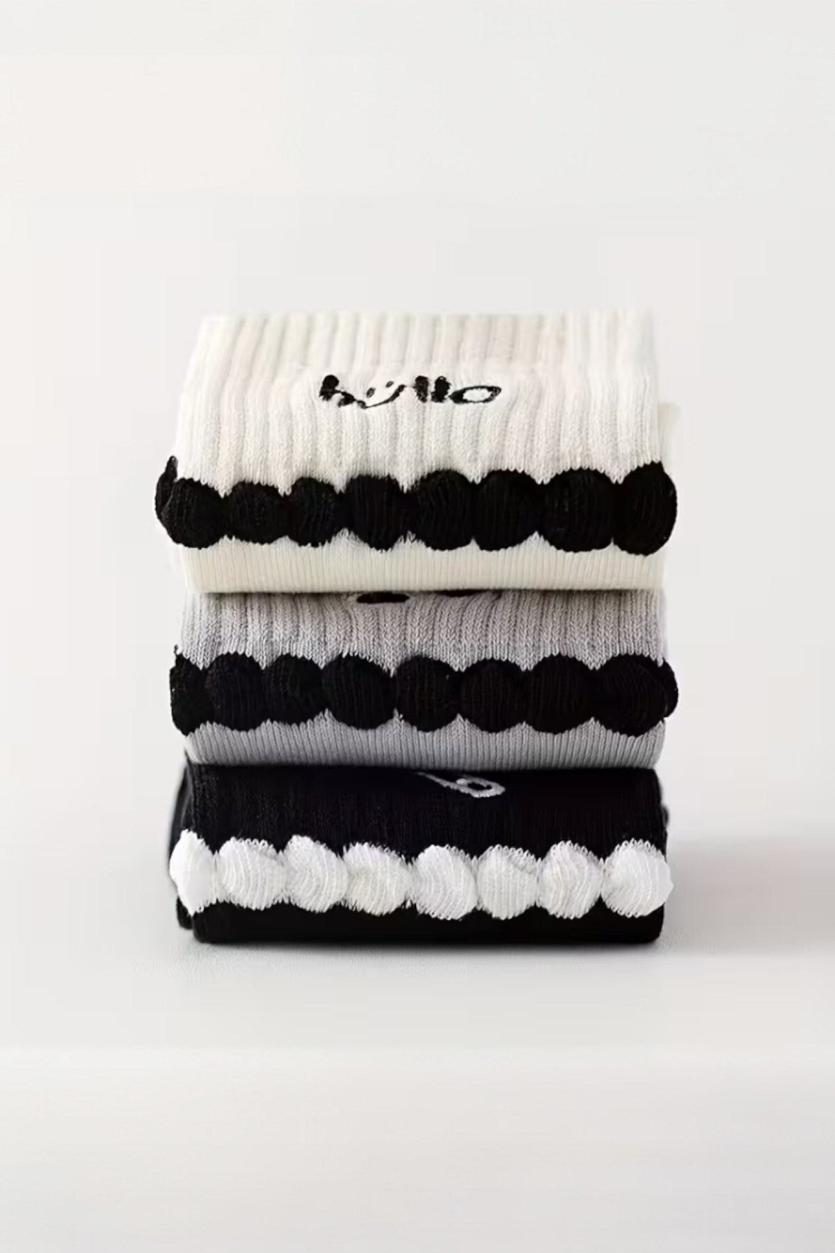 Kadın 5 Çift Premium Kalite Şerit Kabartmalı Ataç Hello Love Desenli Kolej Çorap